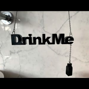 Alice in wonderland inspired DRINK ME necklace!